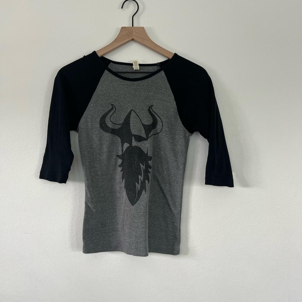 Womens Drekker Brewing Viking Helmet Raglan Tee - Small
